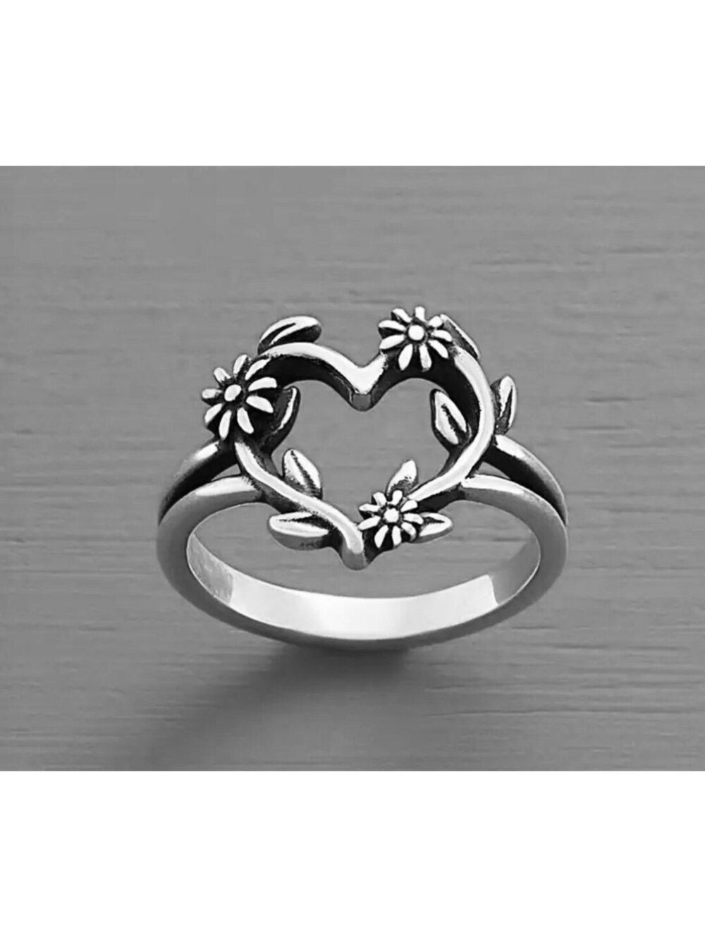 New - Silver - Retro Hollow Out Heart Ring - In Sizes 6,7, & 8